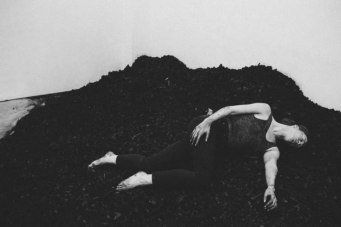 Scenography for the performance A Mountain of Black Stones by Nicole Watson, Beton7
                                Athens, 2016. Photo by Nick Tsakanikas.